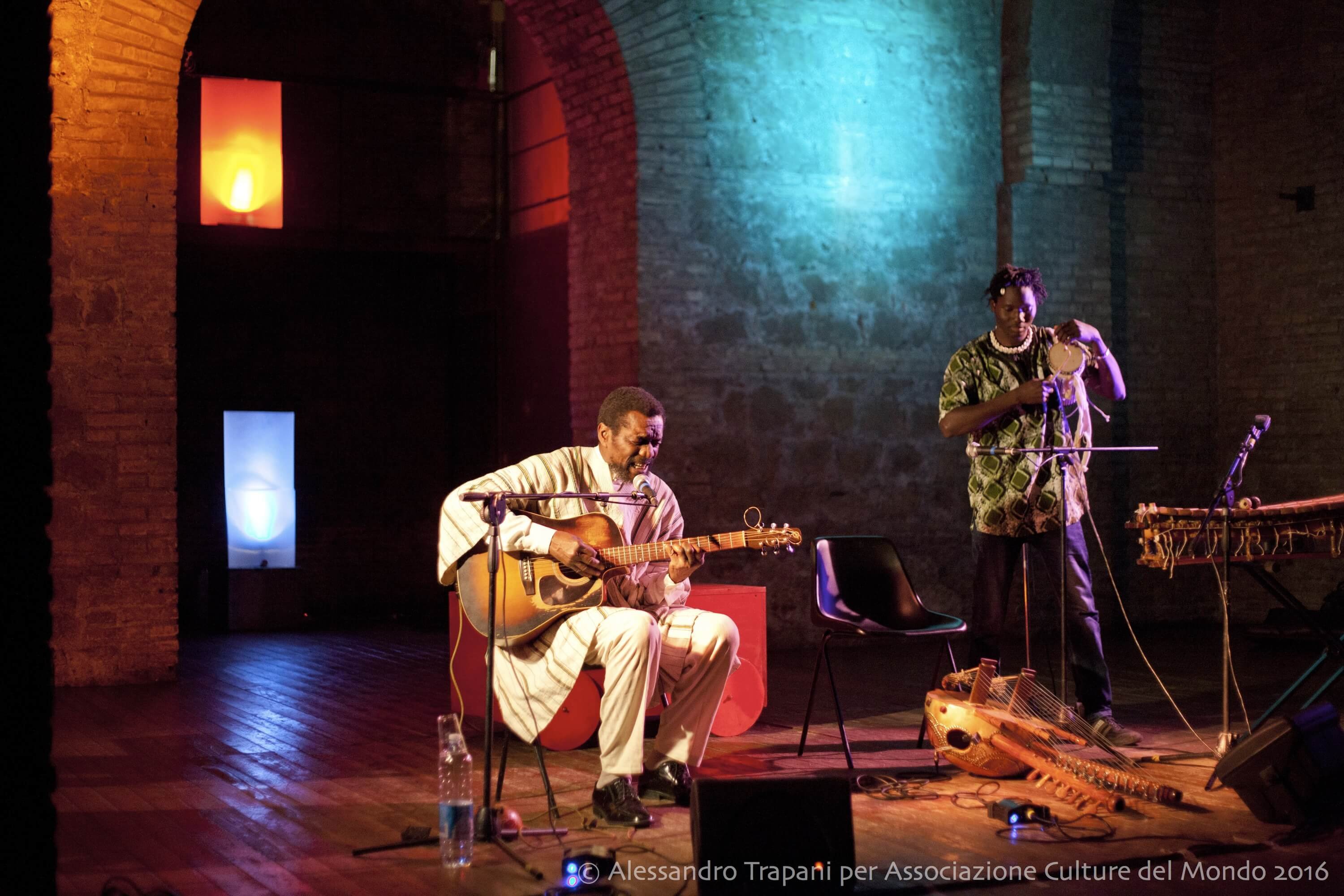Gabin Dabiré and Zam Moustapha Dembélé performing at Teatro Sala Uno, Rome, April 2016