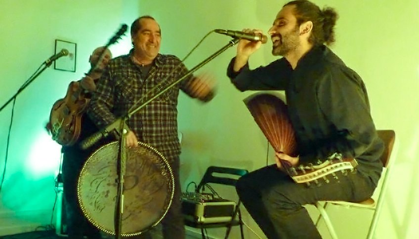Pejman Tadayon performing